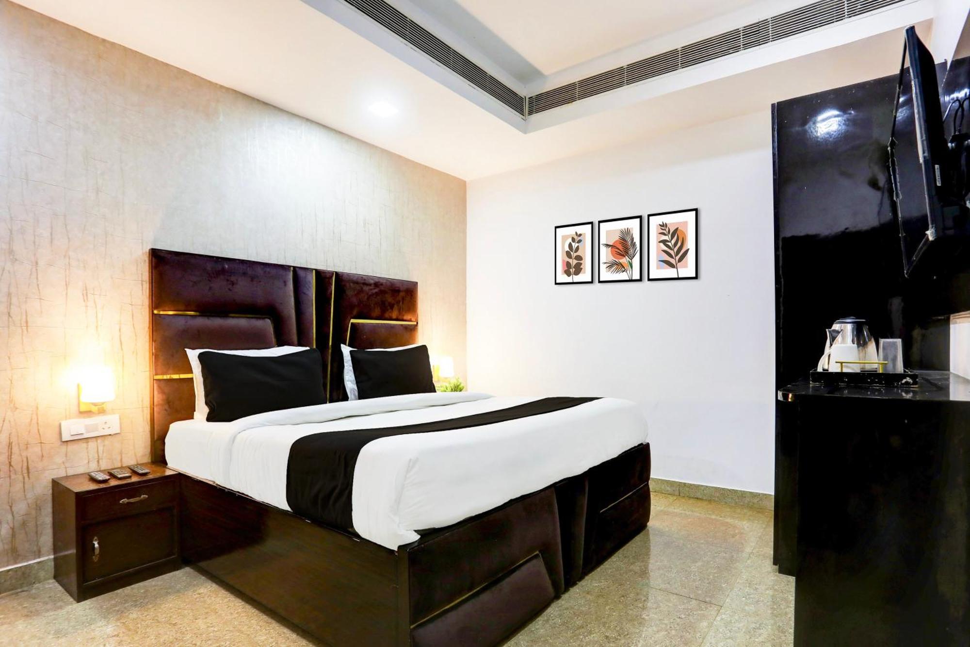 Hotel Super Collection O Kalyanpur Kanpur Esterno foto