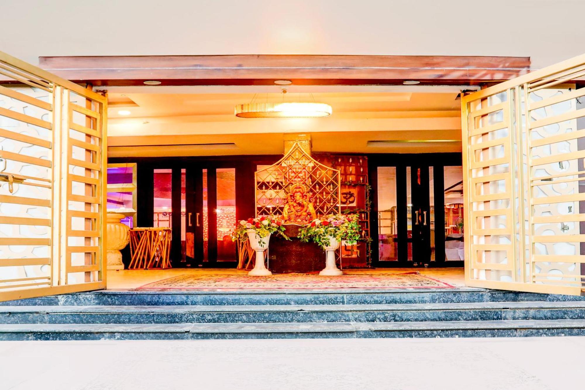 Hotel Super Collection O Kalyanpur Kanpur Esterno foto