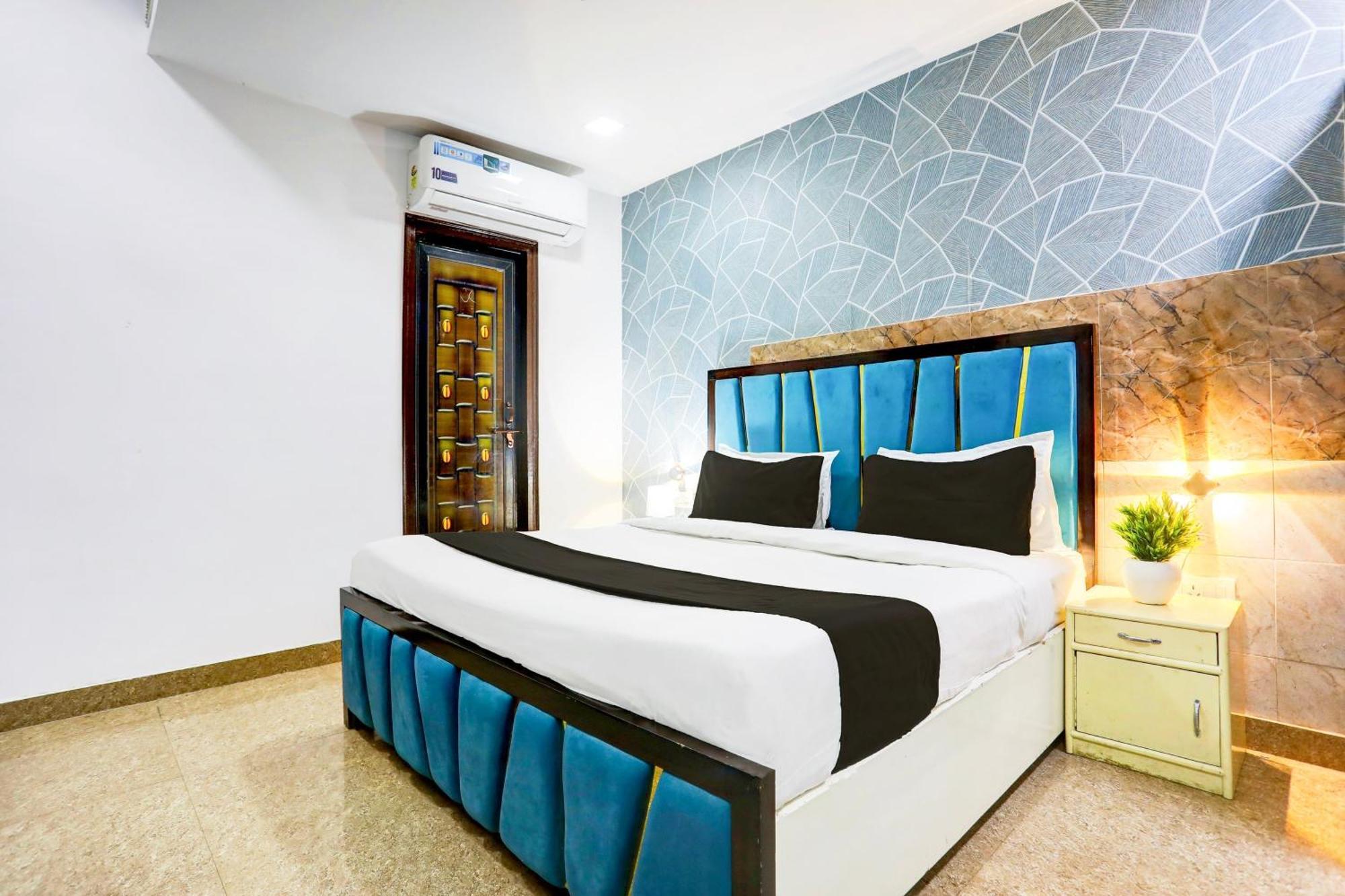 Hotel Super Collection O Kalyanpur Kanpur Esterno foto